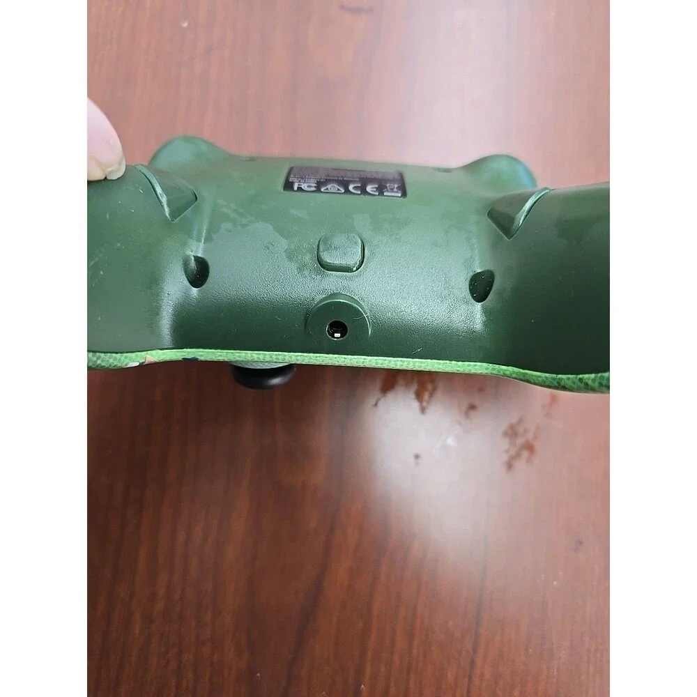 Nintendo Switch Pro Controller - Legend Of Zelda Power A Wired (Controller Only)